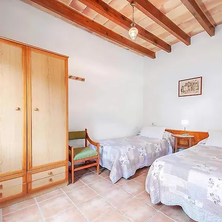 Schoene In Der Naehe Von Cala Sant Vicenc Holiday home